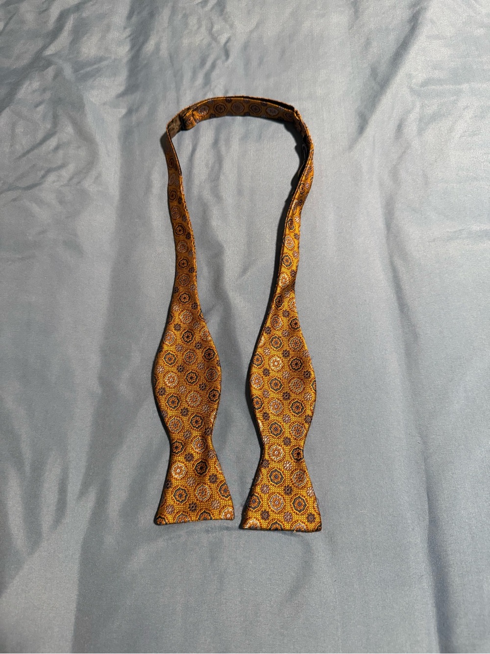 Piattelli Gold and Navy Floral Silk Self-Tie Bow Tie
